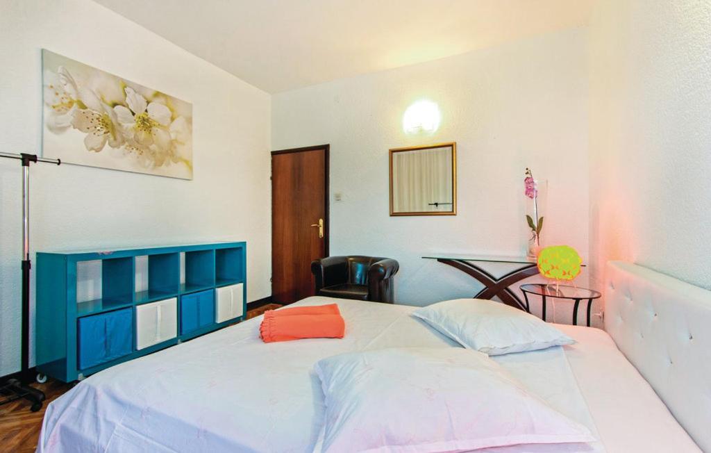 Rooms Croatia With Parking, Kitchen And Dining Area For Guests Rijeka Exterior photo