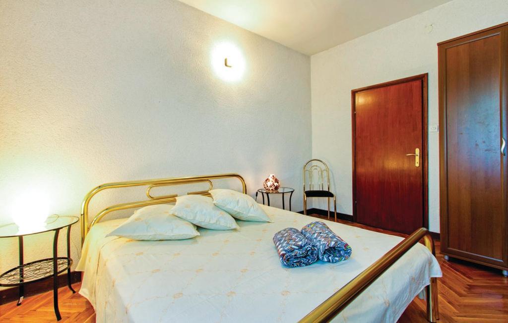 Rooms Croatia With Parking, Kitchen And Dining Area For Guests Rijeka Exterior photo