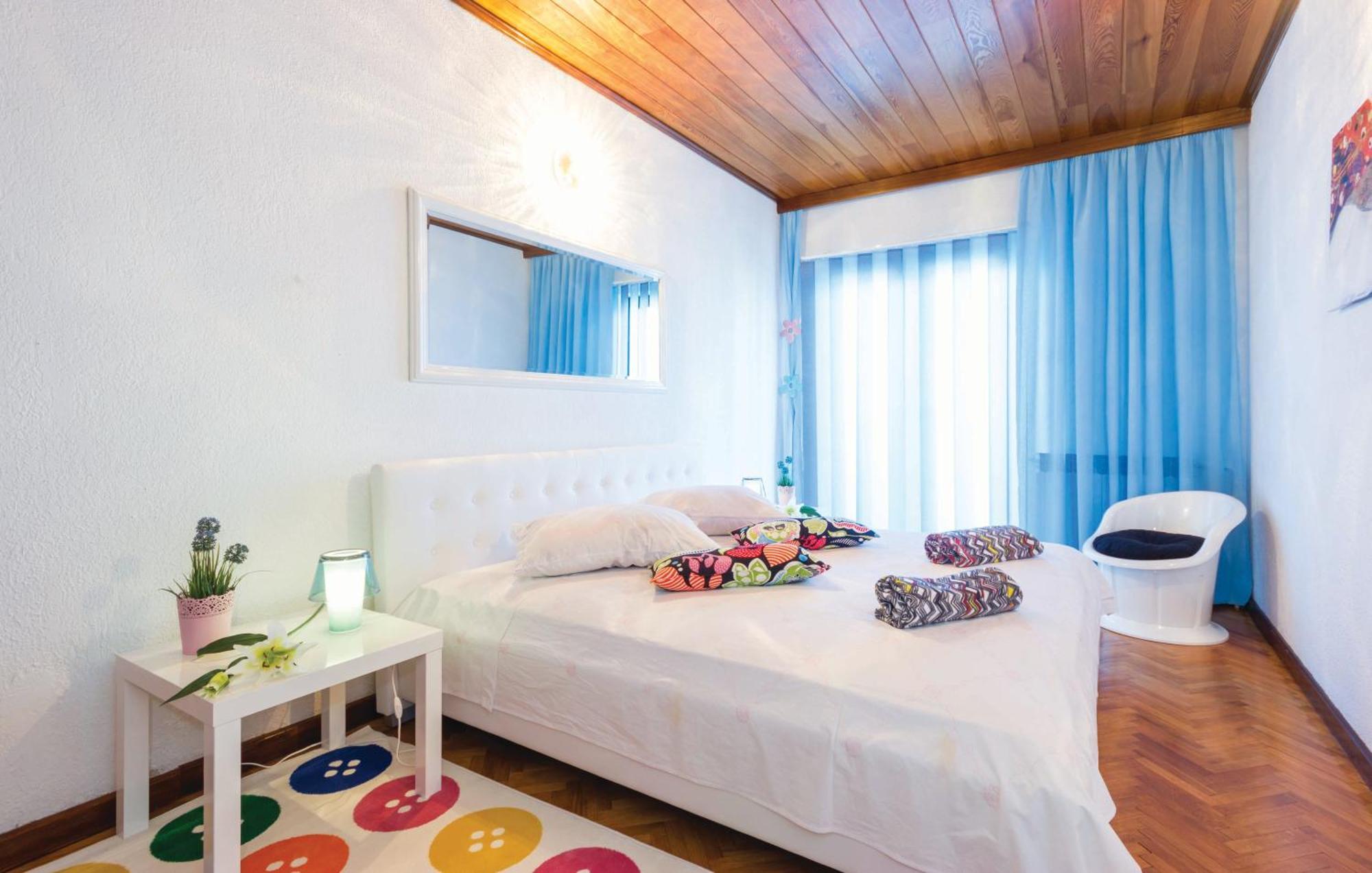 Rooms Croatia With Parking, Kitchen And Dining Area For Guests Rijeka Exterior photo